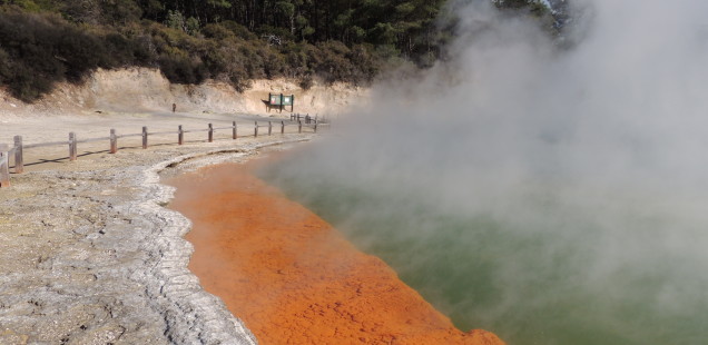 Rotorua fa olor d'ous podrits